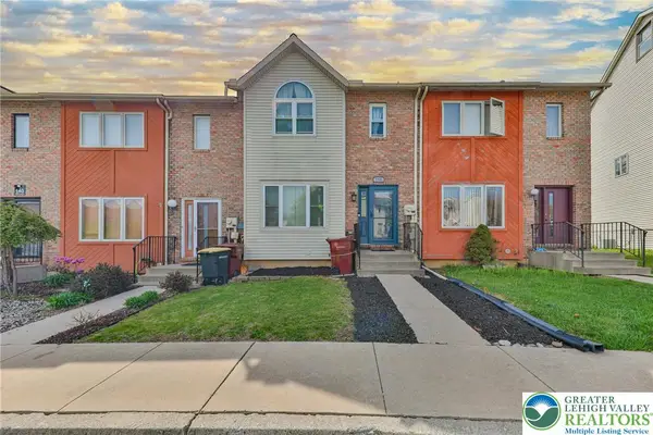 136 Cornerstone Place, Whitehall Twp, PA 18052