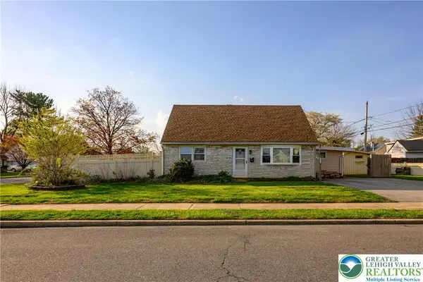 2114 Fireside Drive, Bethlehem City, PA 18018