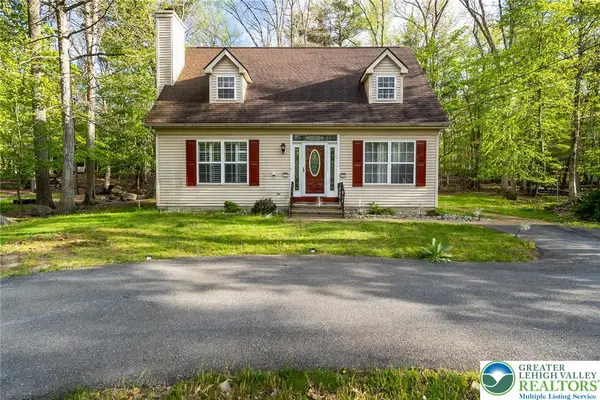 276 Spicebush Drive, Stroud Twp, PA 18301