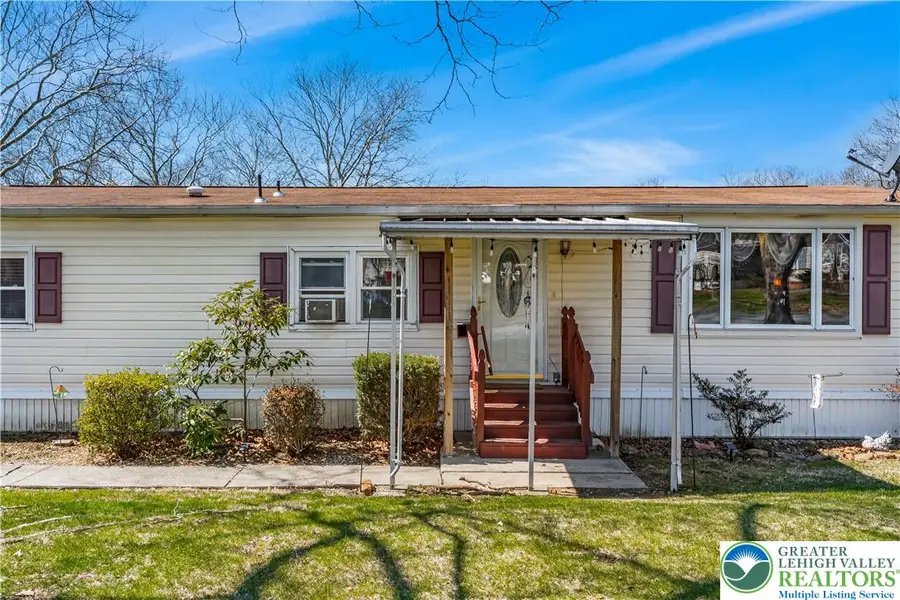 1 Woodsdale Court, Moore, PA 18014 - #2