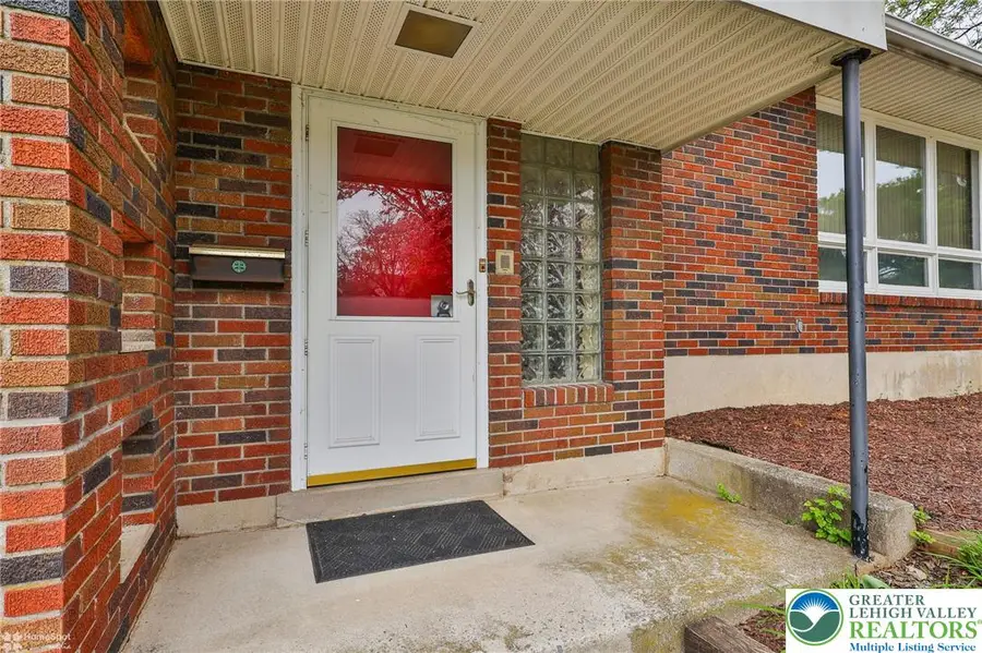1220 S Lumber Street, Allentown, PA 18103 - #3