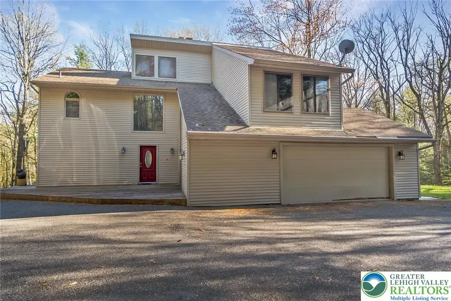 560 Forest Drive, Lower Towamensing, PA 18071 - #2