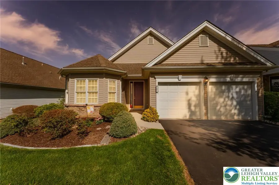 5 Edinburgh Drive, Easton, PA 18045 - #2