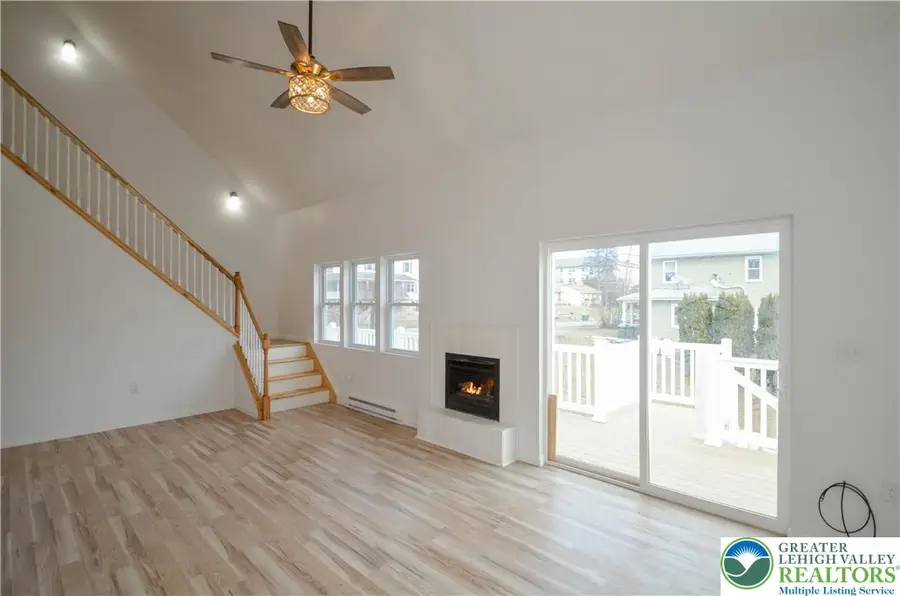 2 Elm Street, Mount Pocono, PA 18344 - #3