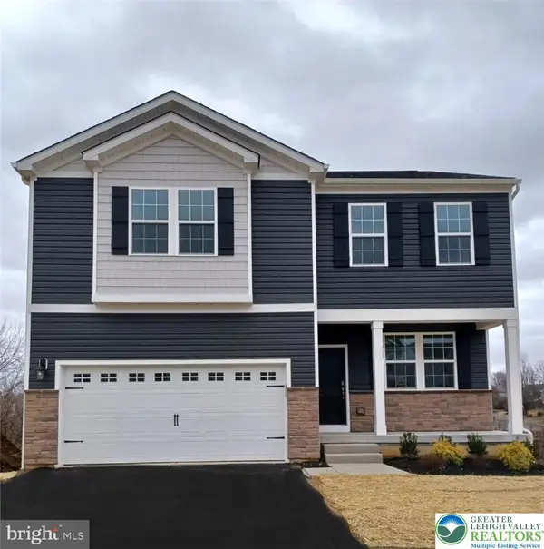 131 Winding Road, Forks Twp, PA 18040