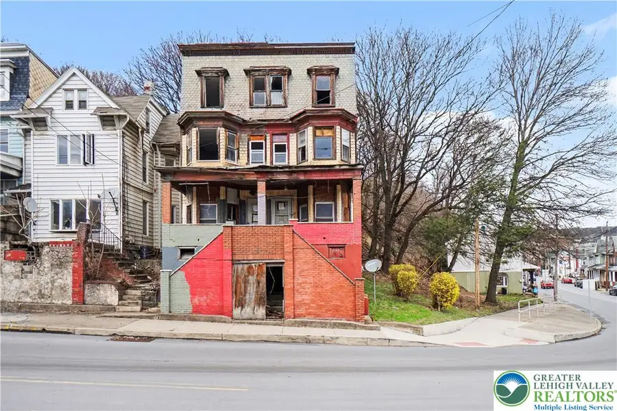 807 N 6th Street, Shamokin, PA 17872 - #2