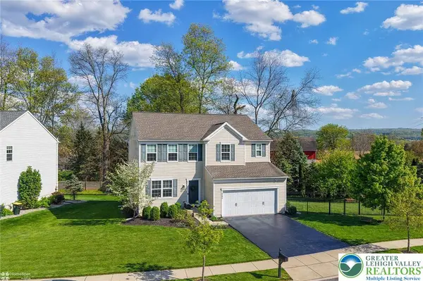 9254 Windy Bush Lane, Upper Macungie Twp, PA 18031