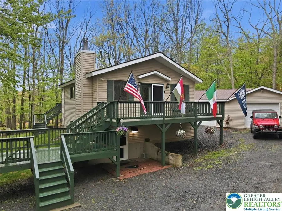 149 Mcmichaels Court, Chestnuthill, PA 18360 - #2
