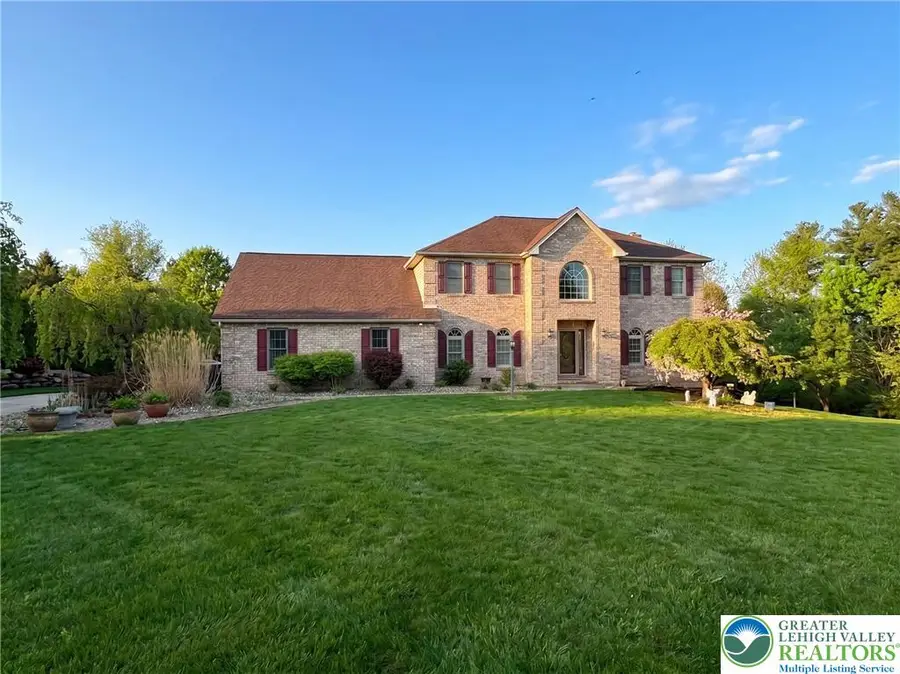 2170 Clearview, North Whitehall, PA 18037 - #2