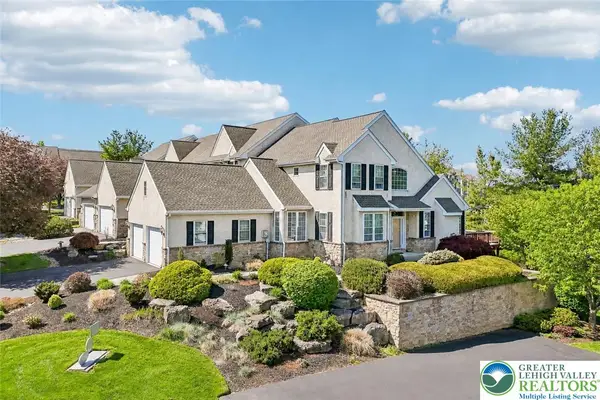 528 Parkside Court, Allentown City, PA 18104