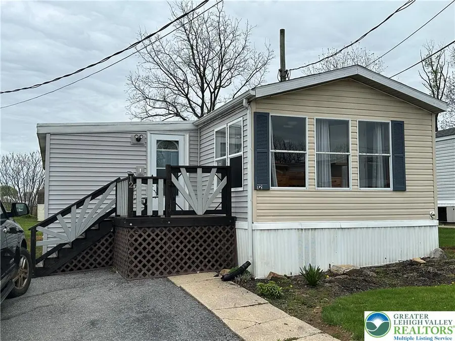 12 Roth Avenue, Longswamp, PA 19539 - #2