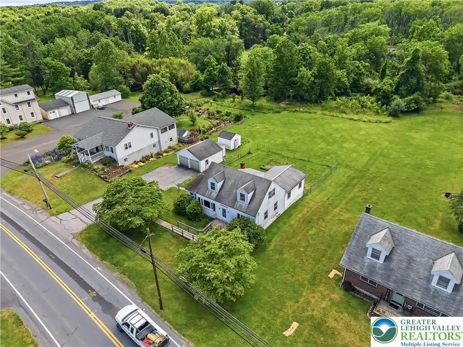 6596 N Main Street, Upper Saucon, PA 18036 - #2