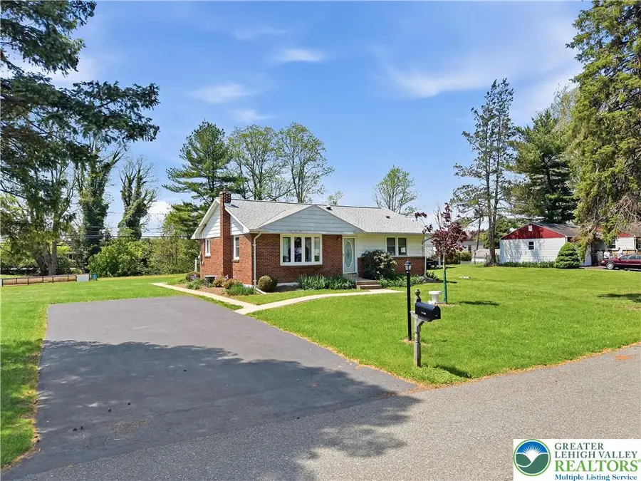 1162 Americus Avenue, Dorneyville, PA 18103 - #2