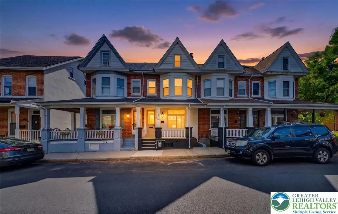28 N 4th Street, Emmaus, PA 18049 - #1