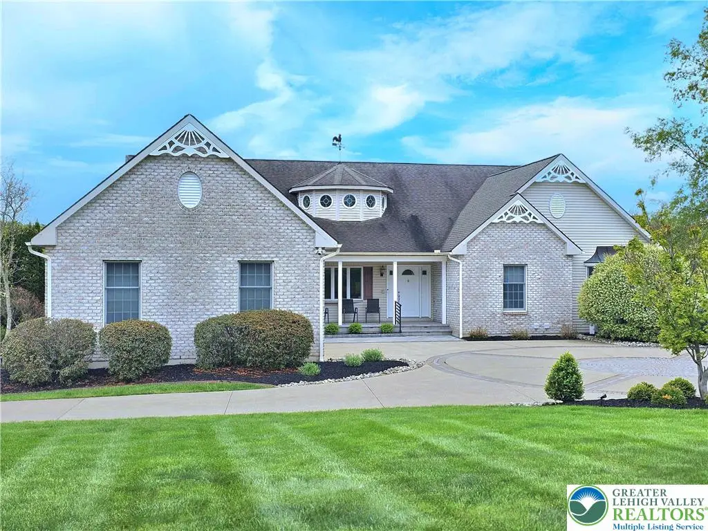 141 Clovershire Drive, Bushkill, PA 18064 - #1