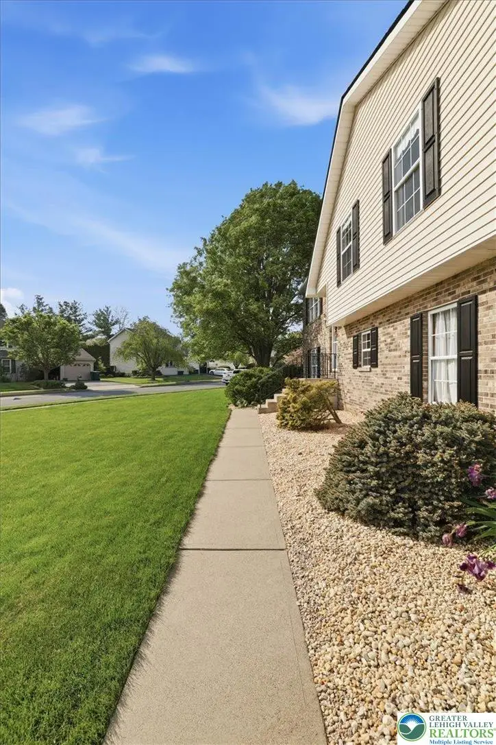 130 Debbie Lane, Easton, PA 18045 - #3