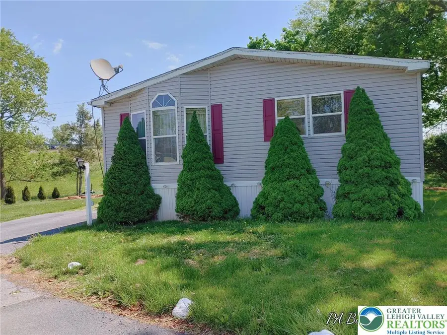 4205 Leopard Circle, North Whitehall, PA 18069 - #2