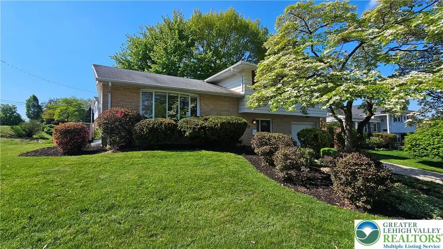1605 Lois Lane, Bethlehem, PA 18018 - #2