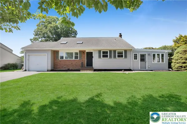 2049 Vista Drive, Bethlehem City, PA 18018