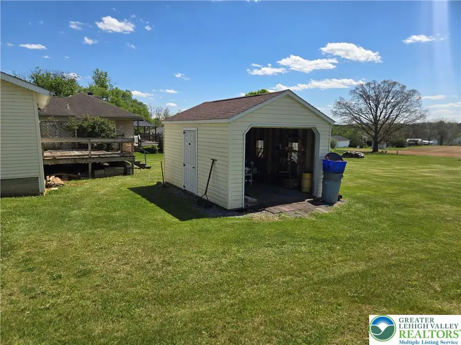 8662 Ashfield Road, Washington, PA 18080 - #3