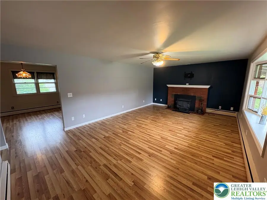 2556 Park View Road, Slatington, PA 18080 - #2