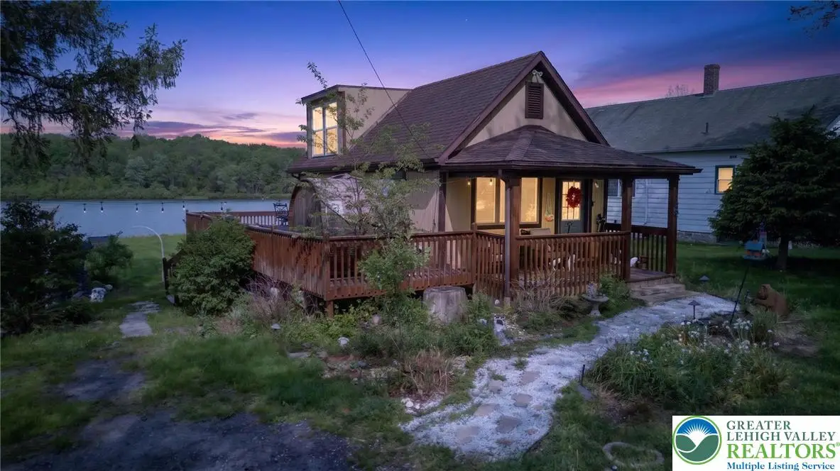 148 Sandy Beach Road, Clifton, PA 18424 - #1
