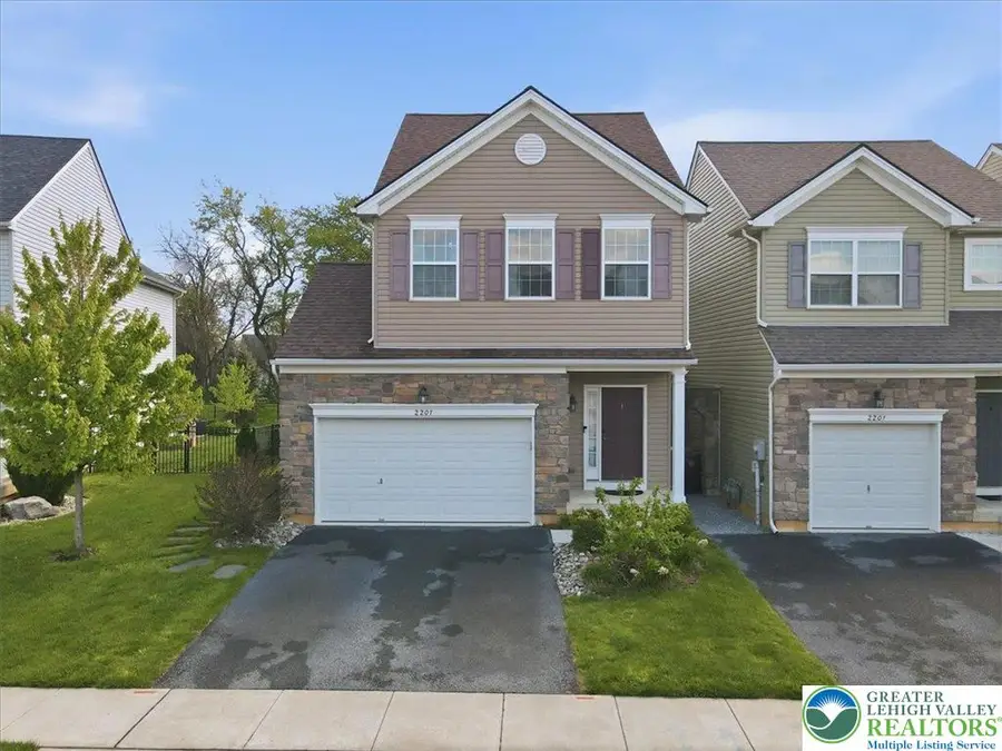 2207 Huntington Lane, Easton, PA 18040 - #2