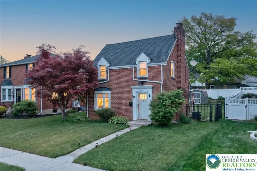 1716 Carlisle Street, Bethlehem, PA 18017 - #2