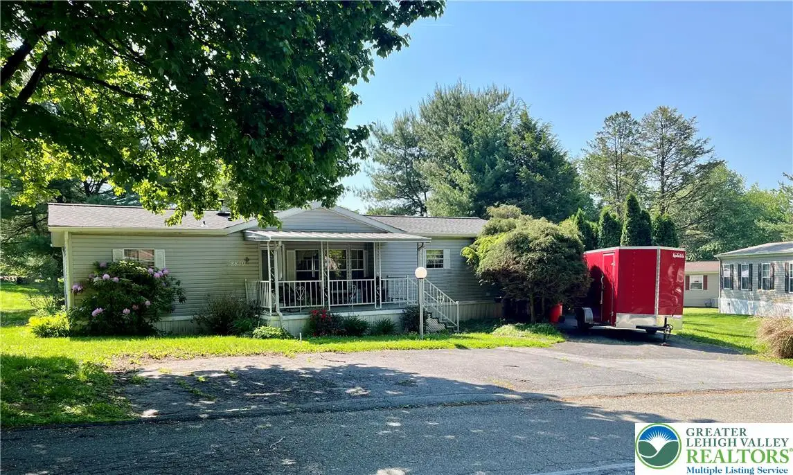 8840 Max Way, Breinigsville, PA 18031 - #1