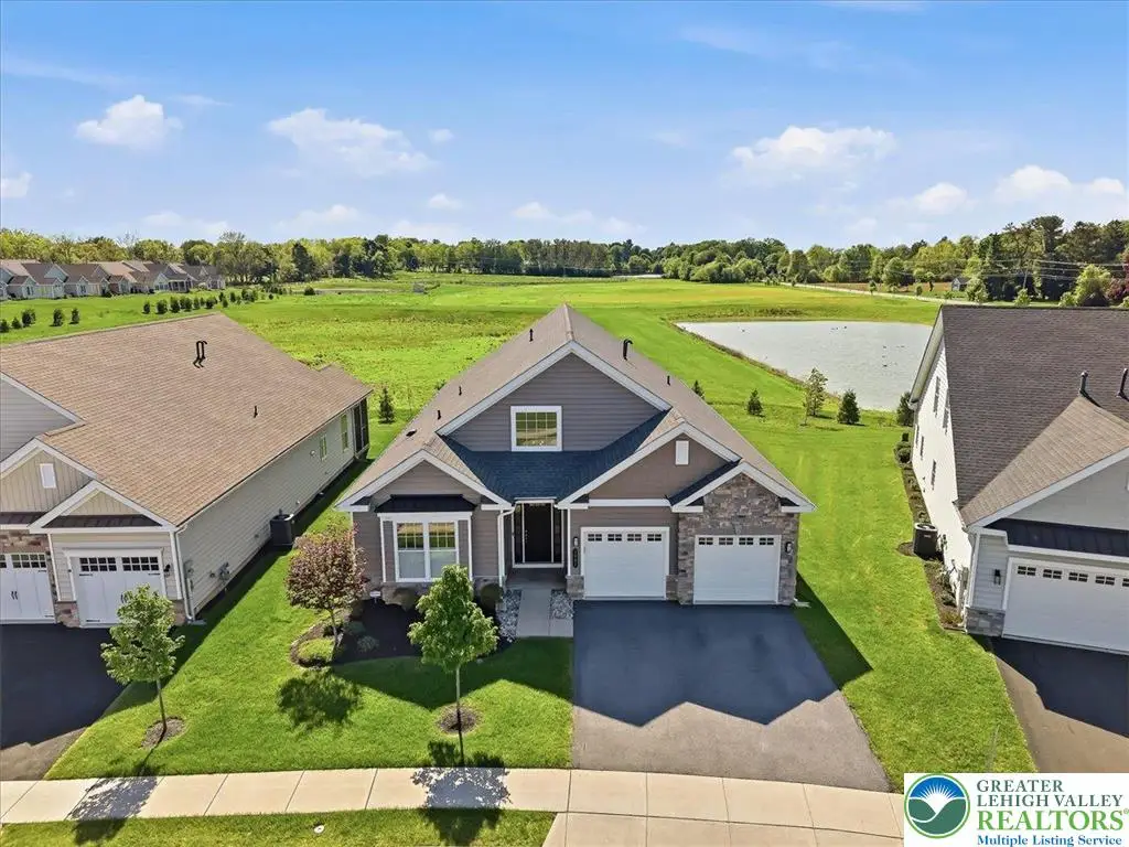 3991 Victors Way, Easton, PA 18045 - #1
