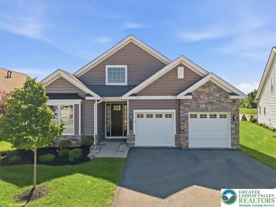 3991 Victors Way, Easton, PA 18045 - #2