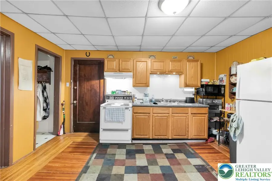 35 E Ridge Street, Lansford, PA 18232 - #2