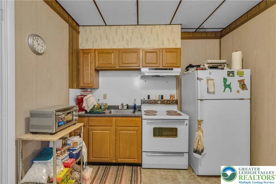 35 E Ridge Street, Lansford, PA 18232 - #3