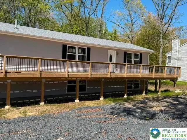 224 Kensington Drive, Saw Creek, PA 18324 - #1