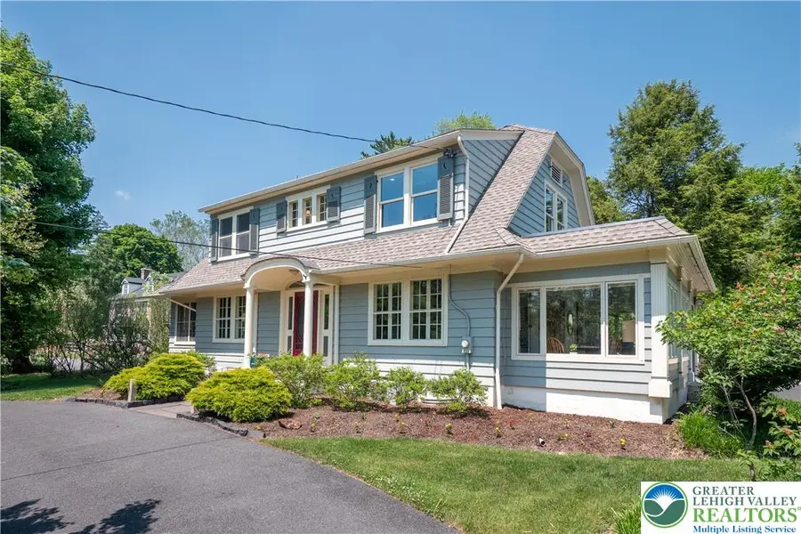 2770 S Delaware Drive, Easton, PA 18042 - #2