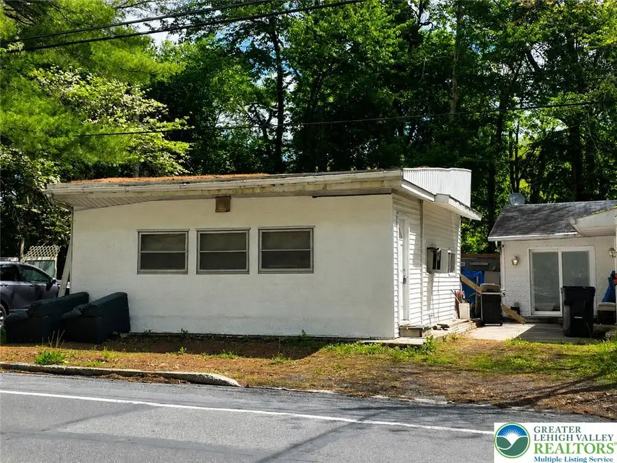 869 N 1st Street, Mahoning, PA 18235 - #3