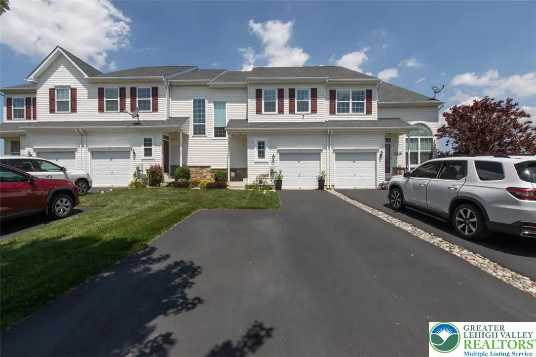 991 King Way, Breinigsville, PA 18031 - #1