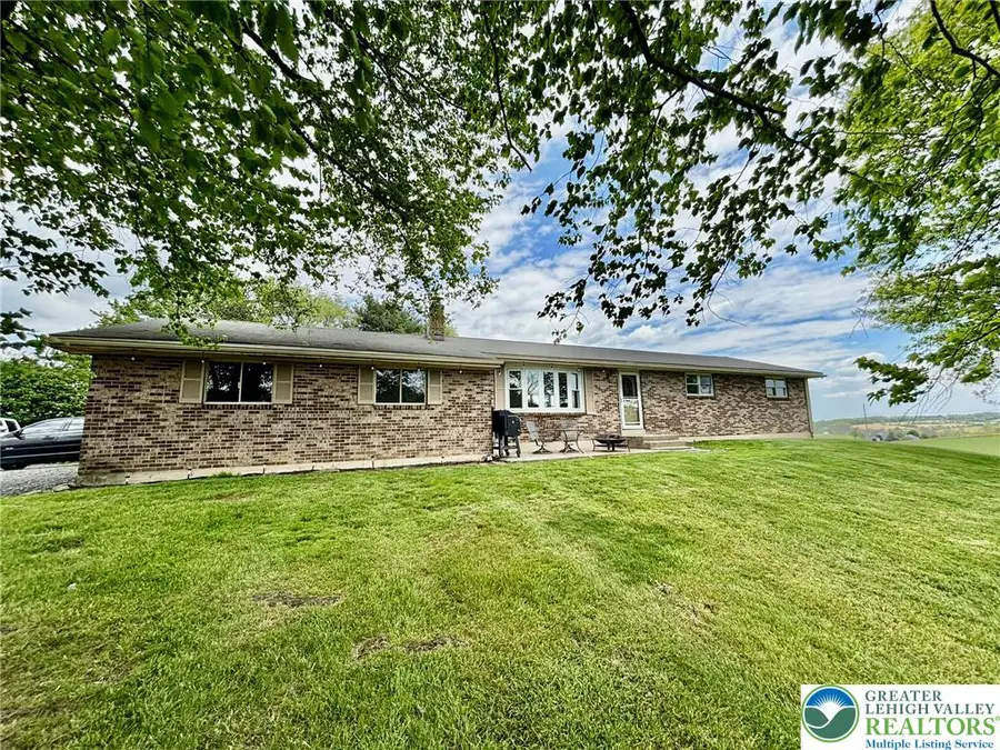 8813 Bluejay Rd, Lynn, PA 19529 - #2