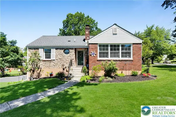 1124 Beverly Avenue, Bethlehem City, PA 18018