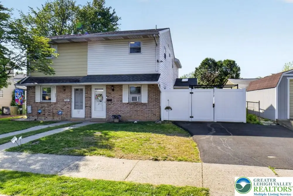 251 Edward Lane, Catasauqua, PA 18032 - #1