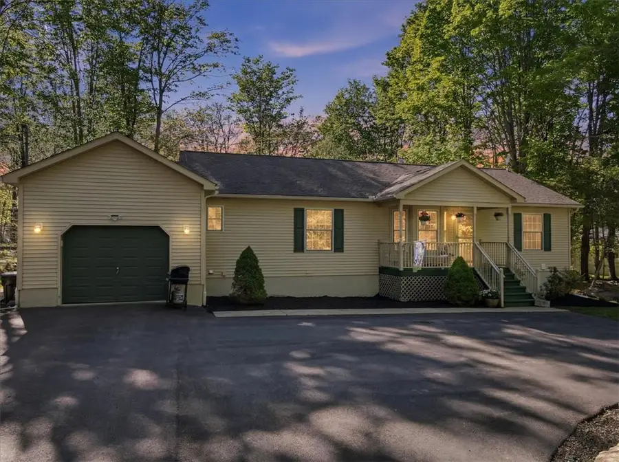12 Rockway Court, The Hideout, PA 18436 - #2