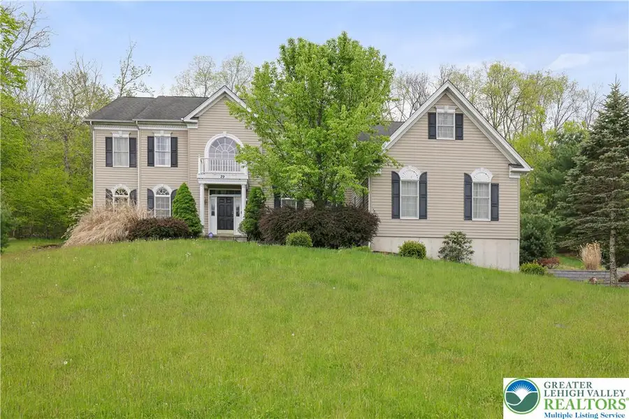 258 Rising Meadow Way, East Stroudsburg, PA 18302 - #2