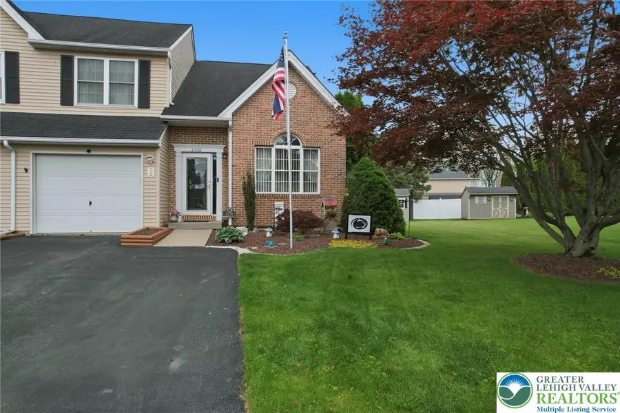 2336 Fernwood Drive, North Whitehall, PA 18037 - #2