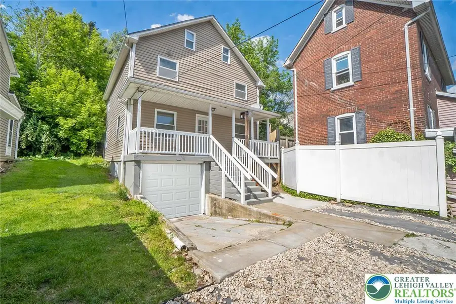 215 Lackawanna Avenue, Nazareth, PA 18064 - #3