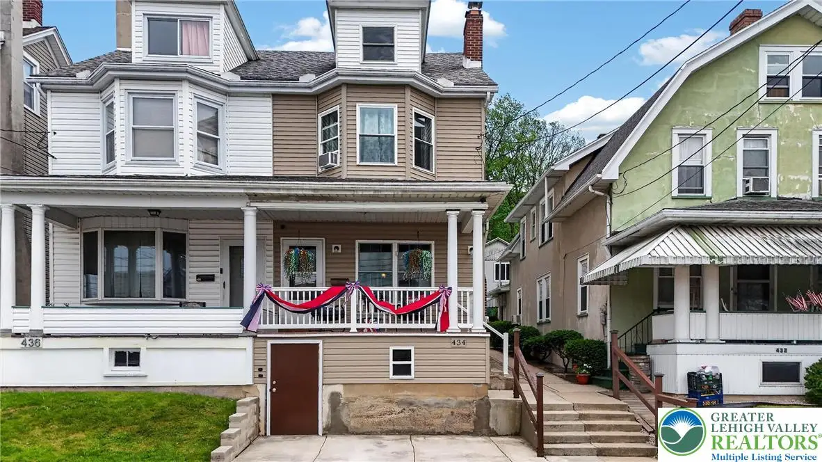 434 Arlington Street, Tamaqua, PA 18252 - #1
