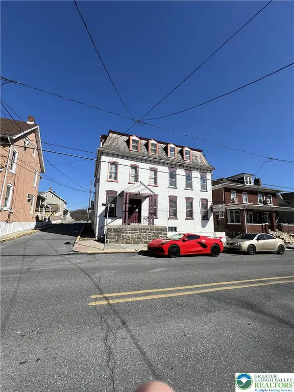 129 Howertown Road #129 and 131, Catasauqua Boro, PA 18032