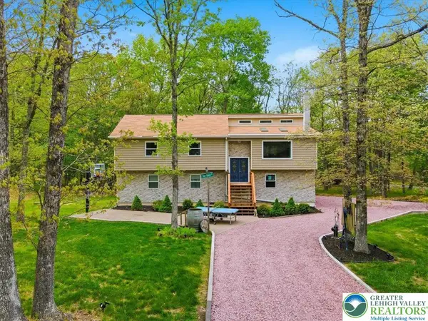 31 Emerson Way, Penn Forest Twp, PA 18210