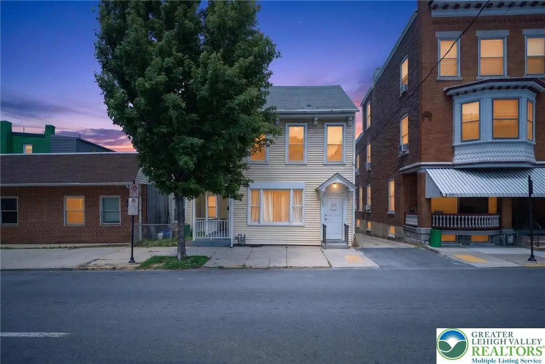 733 Chew Street, Allentown, PA 18102 - #1