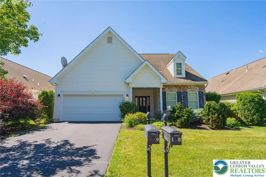 9 Devonshire Drive, Easton, PA 18045 - #2