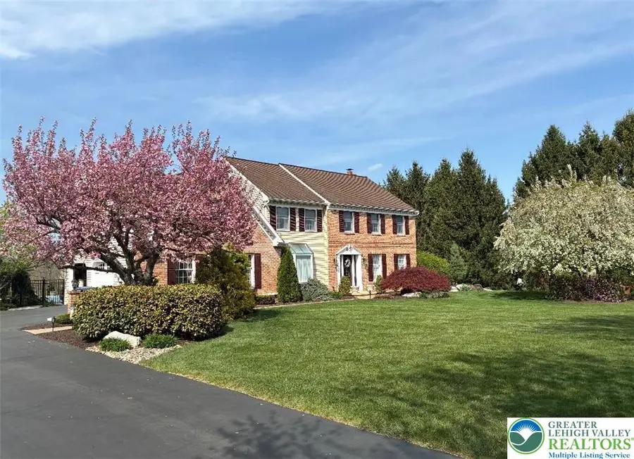 4059 Old Sentry Road, South Whitehall, PA 18104 - #2